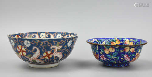 Pair of Japanese Bowls: Enamel & Famille Rose