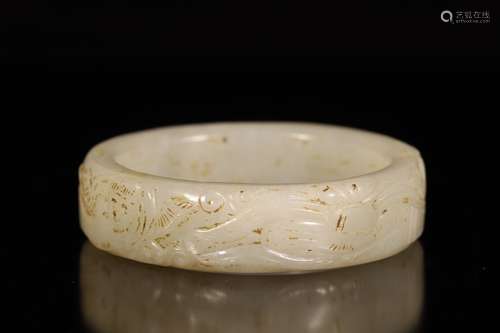 Qing dynasty white hetian jade with shell bangle