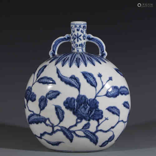 A Chinese Blue and White Porcelain Moon Flask