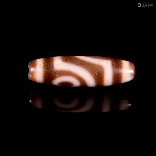 A Chinese Carved Agate DZI Bead