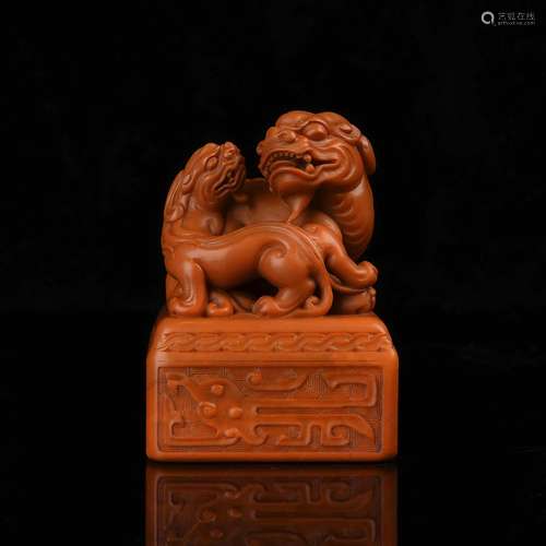 A Chinese Carved Tianhuang Seal