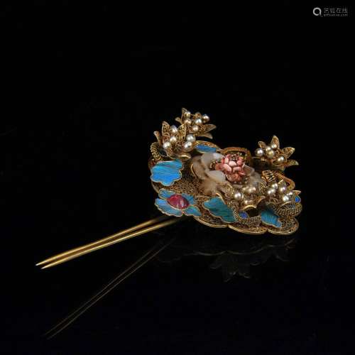 A Chinese Gilt Silver Hair Pin with Inlaid