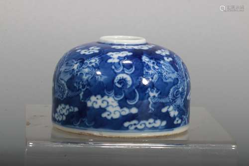 A Chinese Blue and White Porcelain Vase