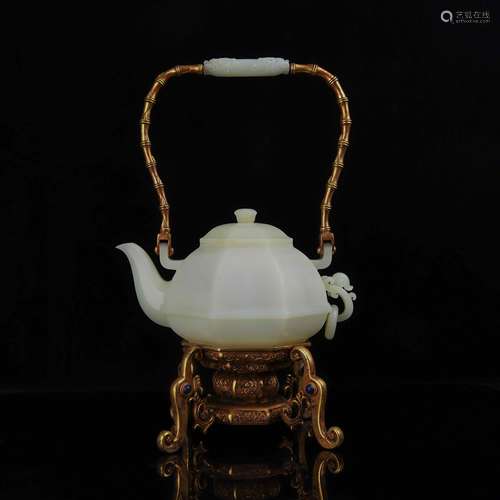 A Chinese Carved Jade Tea Pot