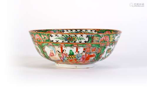 A GUANGCAI LARGE BOWL WITH BIRDS AND FLOWERS