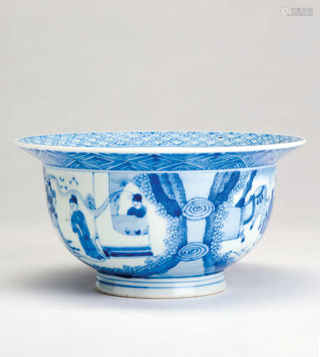 A BLUE AND WHITE BIG BOWL