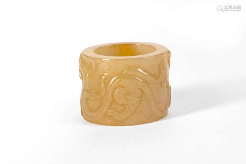 A JADE RING WITH DRAGON