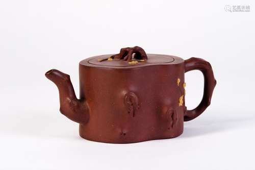 A YIXING CLAY POT TEAPOT BY 