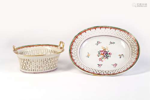 A GROUP OF FAMILLE ROSE DISH AND BASKET