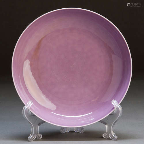 A PURPLE GLAZE DISH