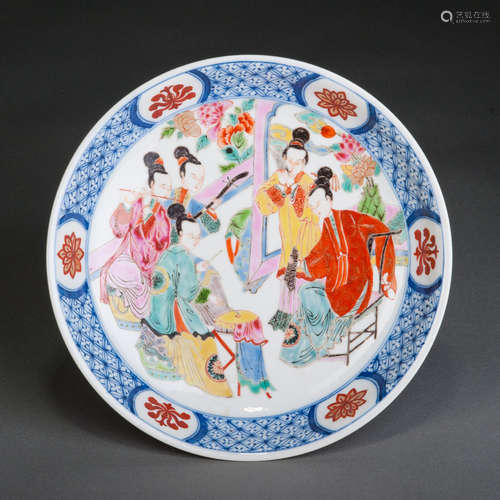 A FAMILLE ROSE DISH