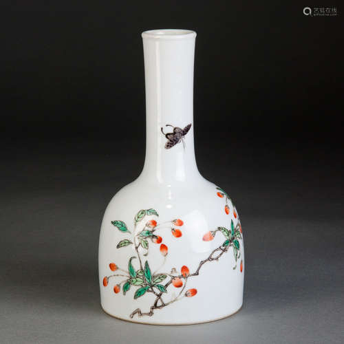 A WUCAI VASE