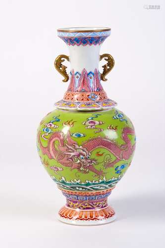 A FAMILLE ROSE VASE WITH TWO DRAGON