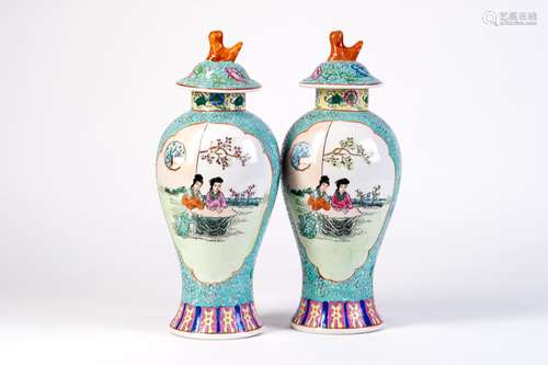 A PAIR OF FAMILLE ROSE VASES WITH LADIES