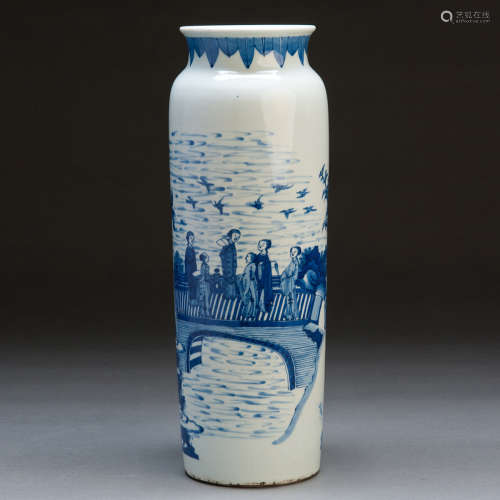 A BLUE AND WHITE VASE