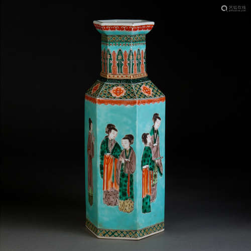 A WUCAI VASE