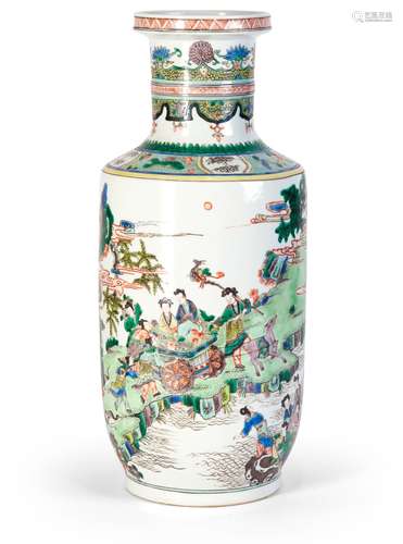 A WUCAI VASE WITH IMMORTAL