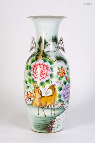 A FAMILLE ROSE VASE WITH CRANE AND DEER