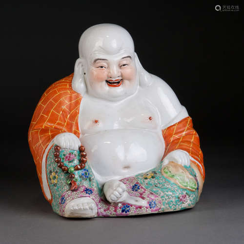 A FAMILLE ROSE PORCELAIN MAITREYA BUDDHA