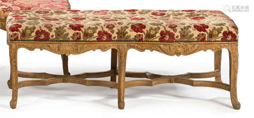 Louis XV style bench in carved oak wood with X leg…