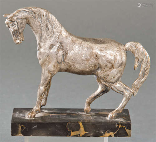 Silver Bronze Horse h. 1960\nSize: 15 x 6 x 14 cms.