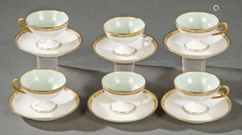 Set of eleven cups with their dishes in Limoges en…
