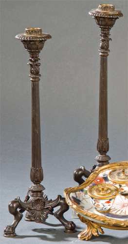 Pair of candlesticks in blued bronze, Restoration …