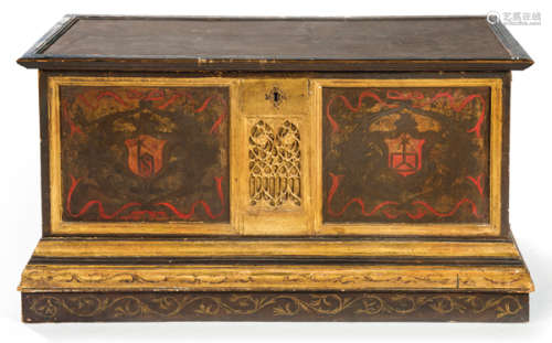 Ark in polychrome wood with decoration of branches…