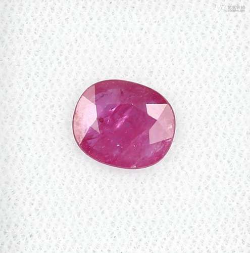 Loose oval bevelled ruby