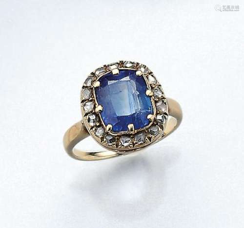 Antique ring with sapphire and diamonds, approx.