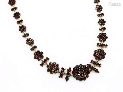 Necklace with garnets, Bohemia approx. 1890s