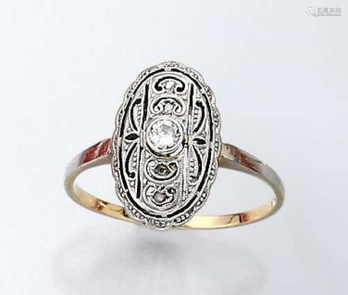Art-Deco ring with diamond