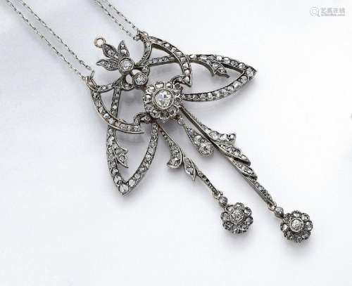 Art Nouveau pendant with diamonds