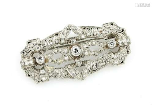 Platinum Art-Deco brooch with diamonds