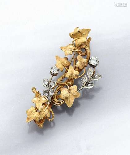 18 kt gold brooch with diamonds, France approx. 1905