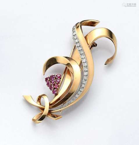 14 kt gold brooch with diamonds and rubies