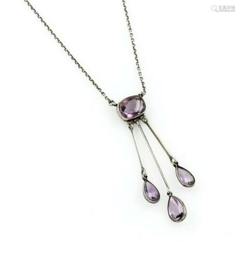 Necklace with amethysts