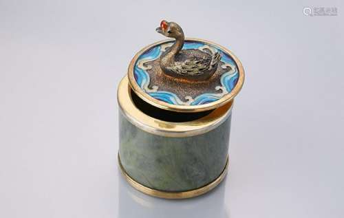 Small box 'swan' with nephrite and enamel, silver