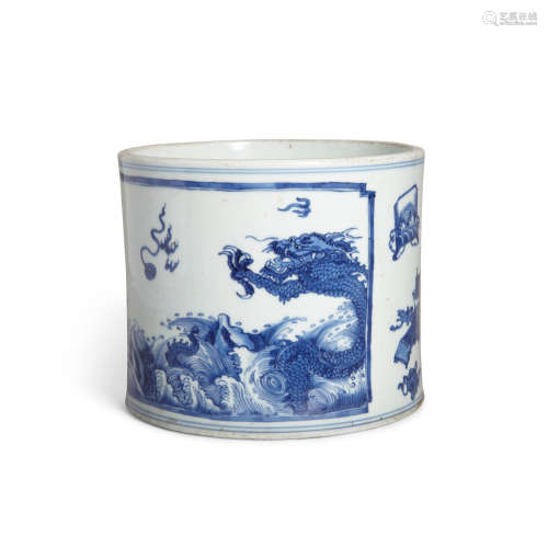 Kangxi A BLUE AND WHITE 'DRAGONS AND ANTIQUES' BRUSH POT