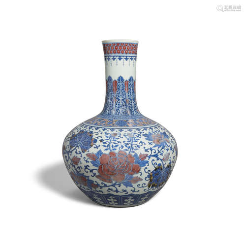 Late Qing/Republic period A massive underglaze blue and iron red stick neck vase, Tianqiuping