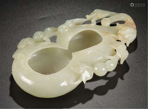 A CHINESE CARVED WHITE JADE GOURD BRUSH WASHER