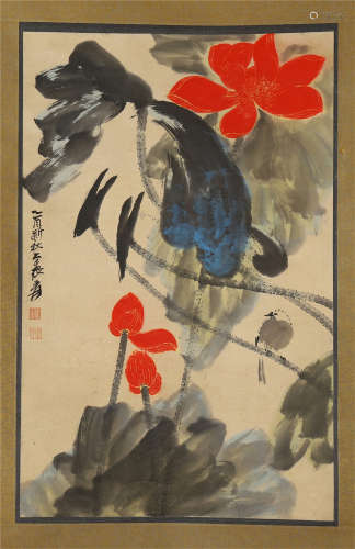 A CHINESE SCROLL PAINTING OF LOTUS WITH CALLIGRAPHY