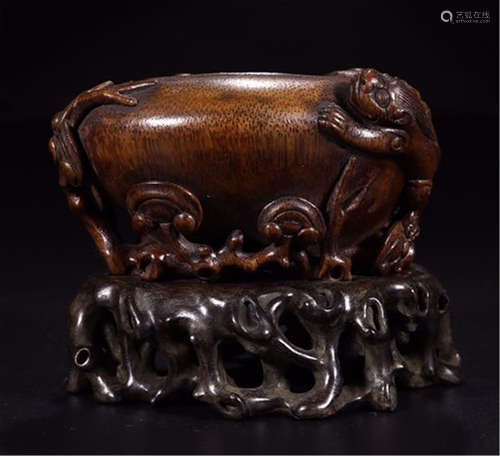 A CHINESE CARVED BANBOO DRAGON BRUSH WASHER