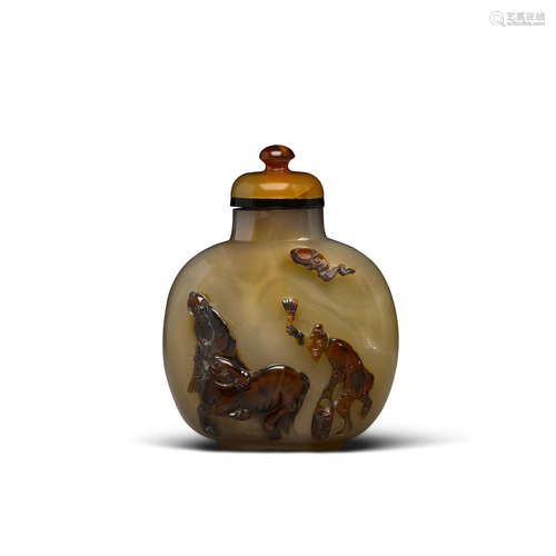 Late 19th century A carved cameo agate snuff bottle