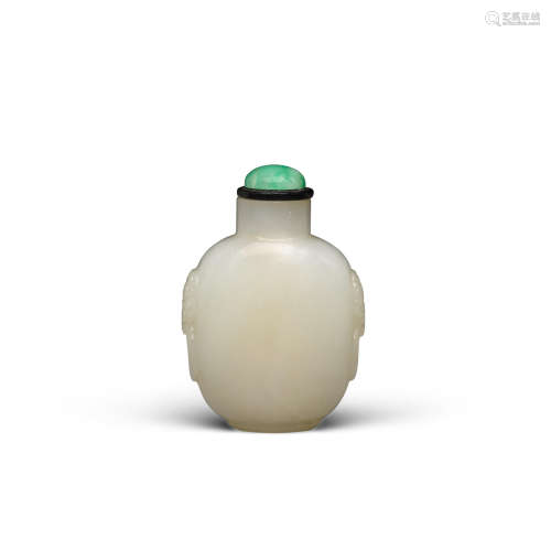 19th/early 20th century A carved white jade snuff bottle