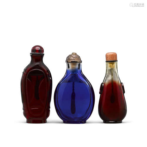 Late 18th to 19th century Three glass snuff bottles