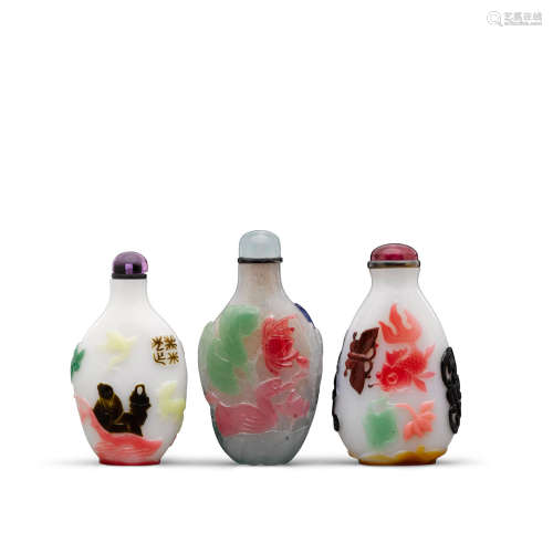 19th century Three multi-color overlay decorated glass snuff bottles