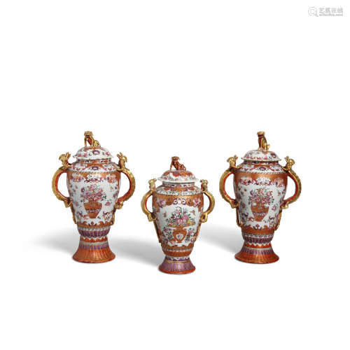 19th century Three Mandarin palette lidded export jars