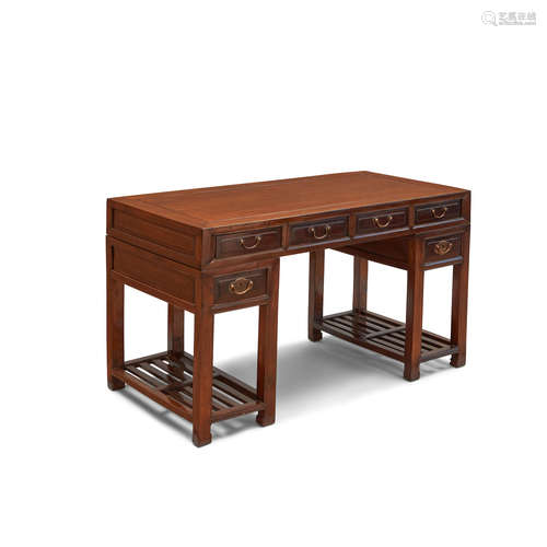 Republic period An elmwood three-piece desk