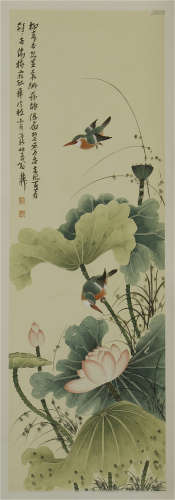 A CHINESE SCROLL PAINTING OF BIRD AND LOTUS WITH CALLIGRAPHY